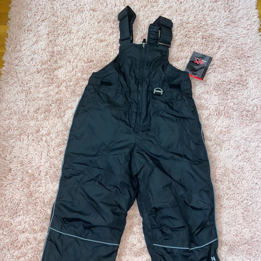 Kids ski suit